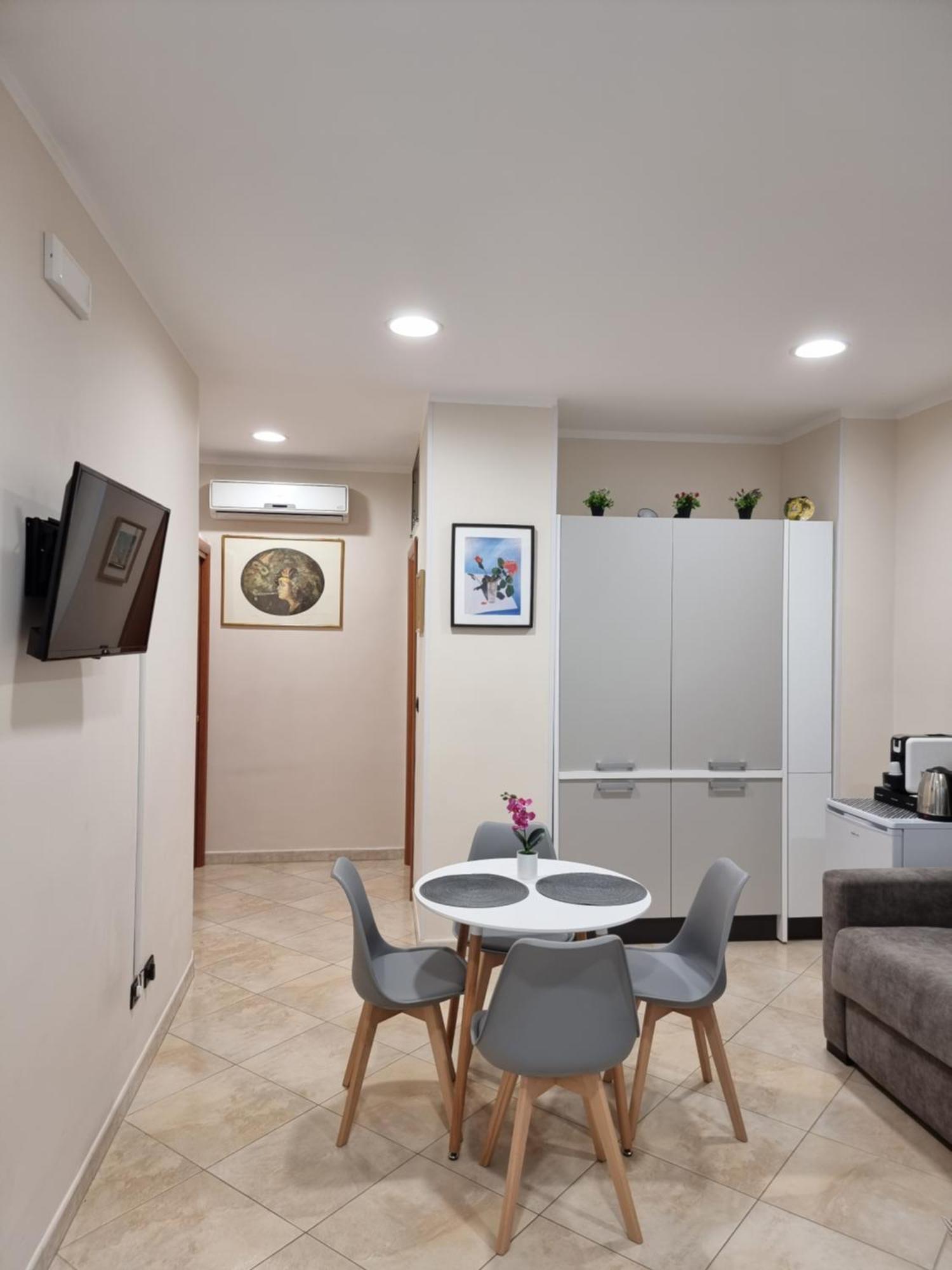 Appartement Loft Magna Grecia Reggio Calabria Centro Storico A 3 Minuti A Piedi Dal Mare Extérieur photo